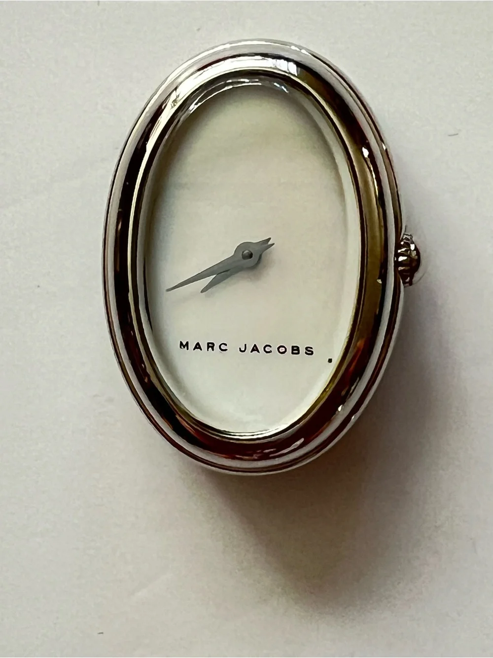 EUC MARC JACOBS Women's Cicely Oval Dial Leather Strap Watch